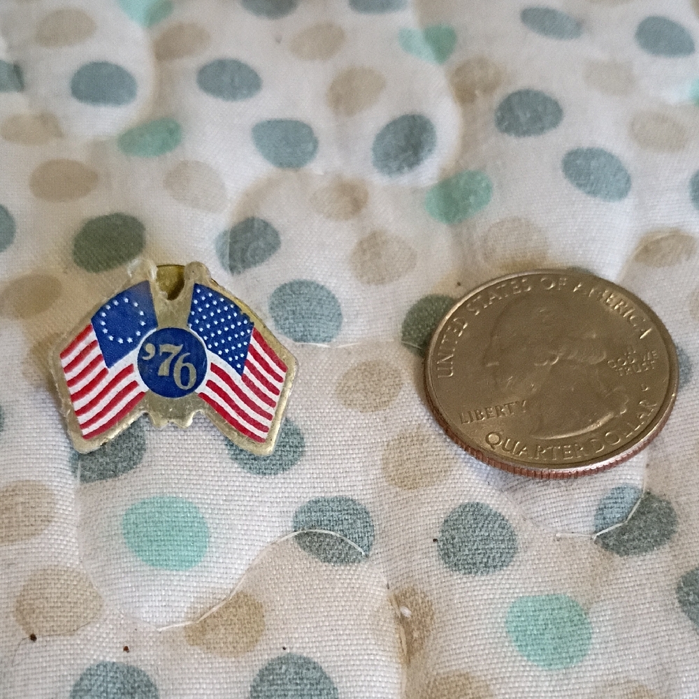 Patriotic '76 Flag Pin